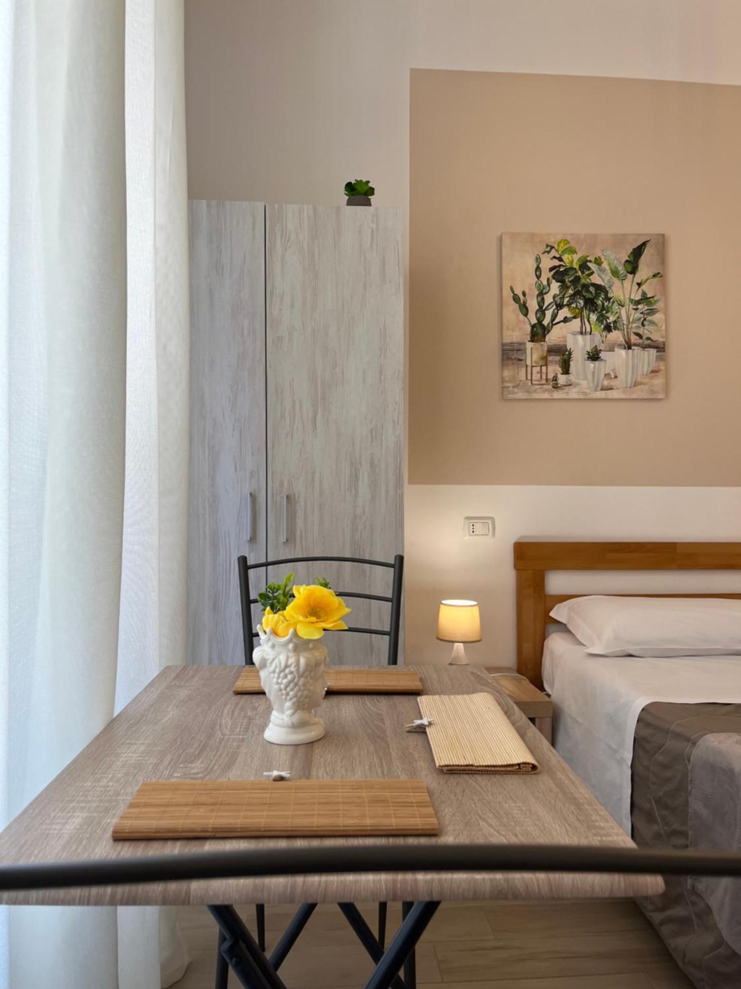 B&B Vento Aureo Rooms 밀라초 외부 사진